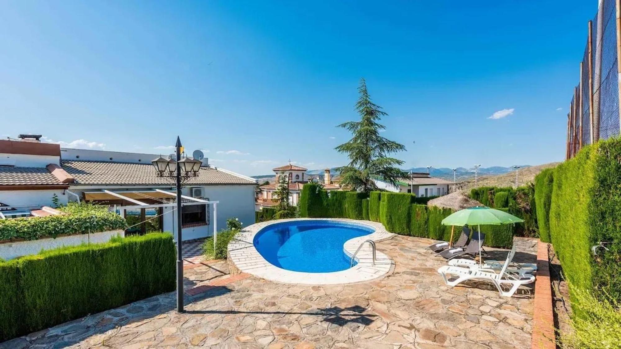 Spacious Villa With Private Pool In Моначиль Экстерьер фото