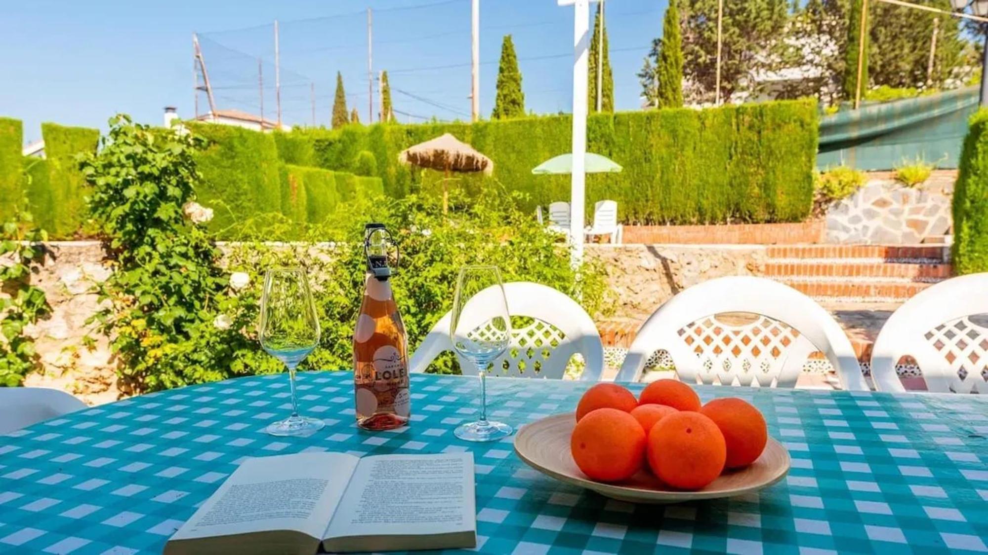 Spacious Villa With Private Pool In Моначиль Экстерьер фото