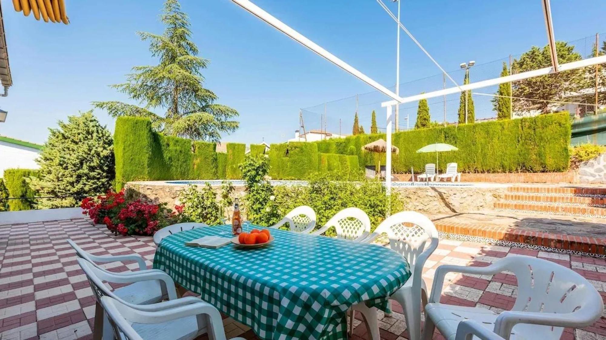 Spacious Villa With Private Pool In Моначиль Экстерьер фото